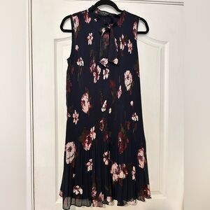 DKNY multi floral Accordion Pleated Neck Tie Sleeveless Shift Dress Sz 6